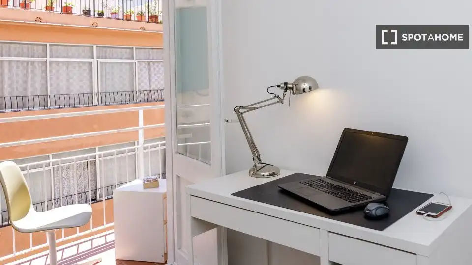 Piso de alquiler en Collblanc