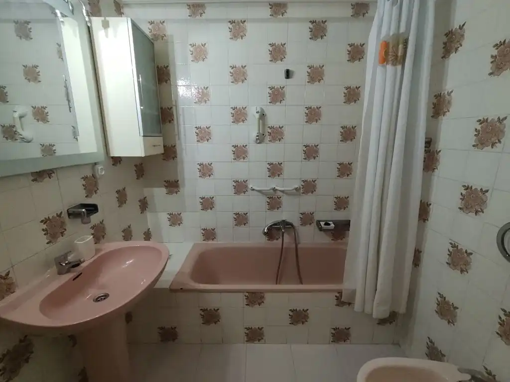 Bany de Pis en venda en Avilés