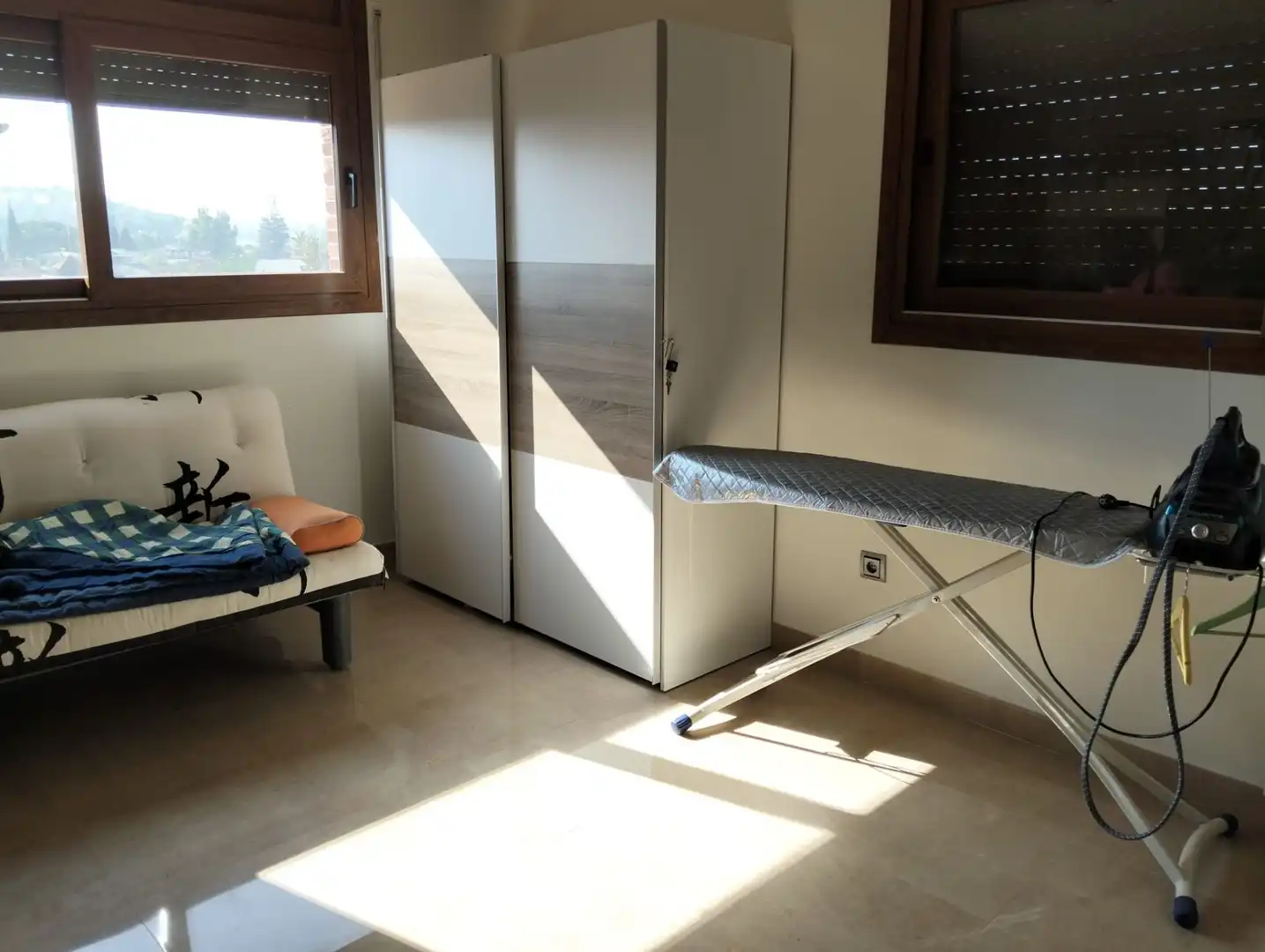 Habitación de Casa o chalet en venta en Llambilles con Aire acondicionado, Calefacción y Jardín privado