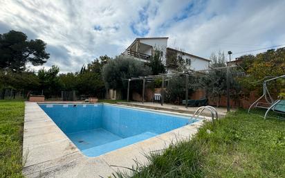 Piscina de Casa o xalet en venda en Cànoves I Samalús amb Jardí privat, Terrassa i Piscina