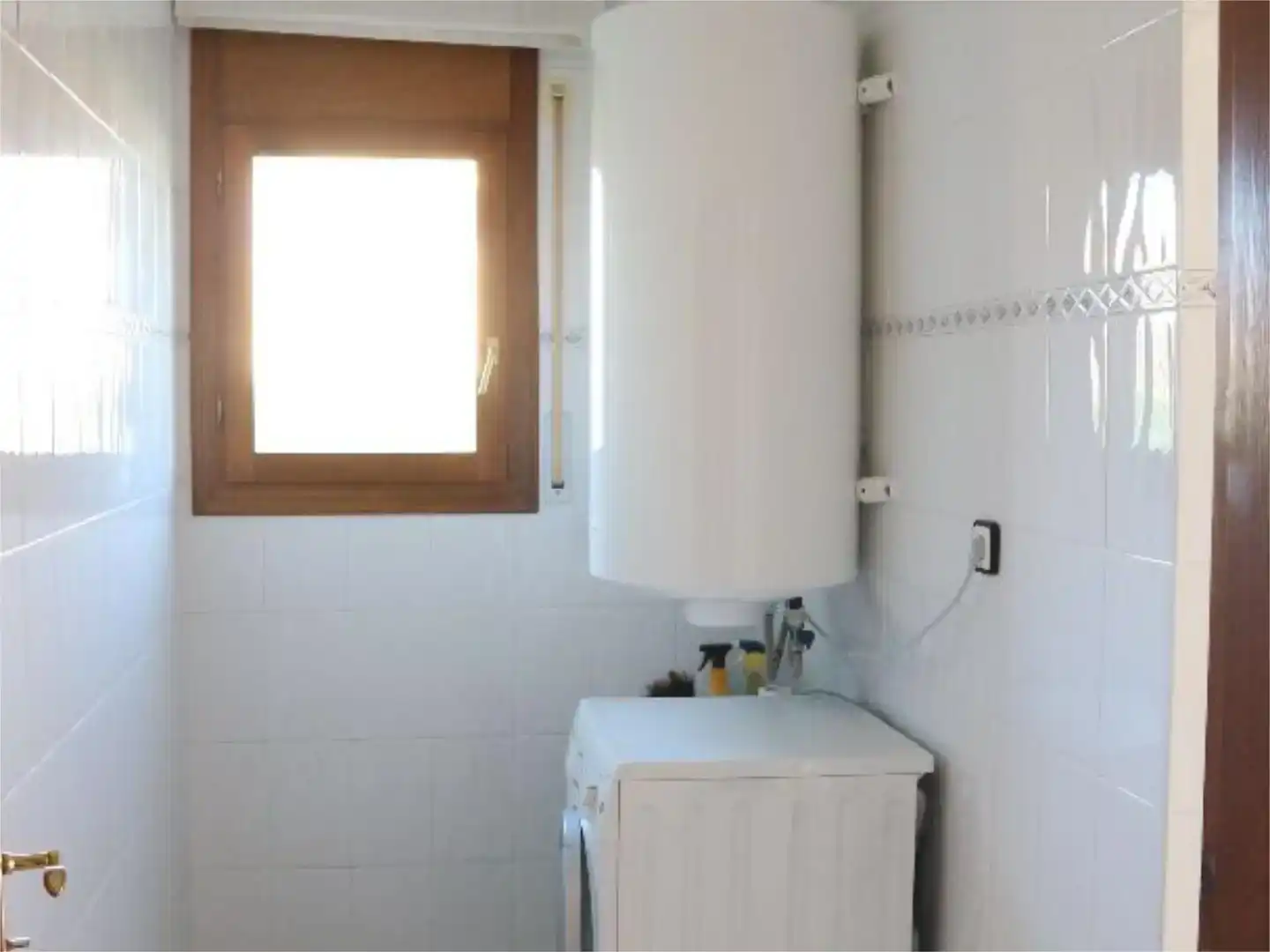 Bany de Casa o xalet en venda en Mont-roig del Camp amb Aire condicionat, Piscina i Balcó