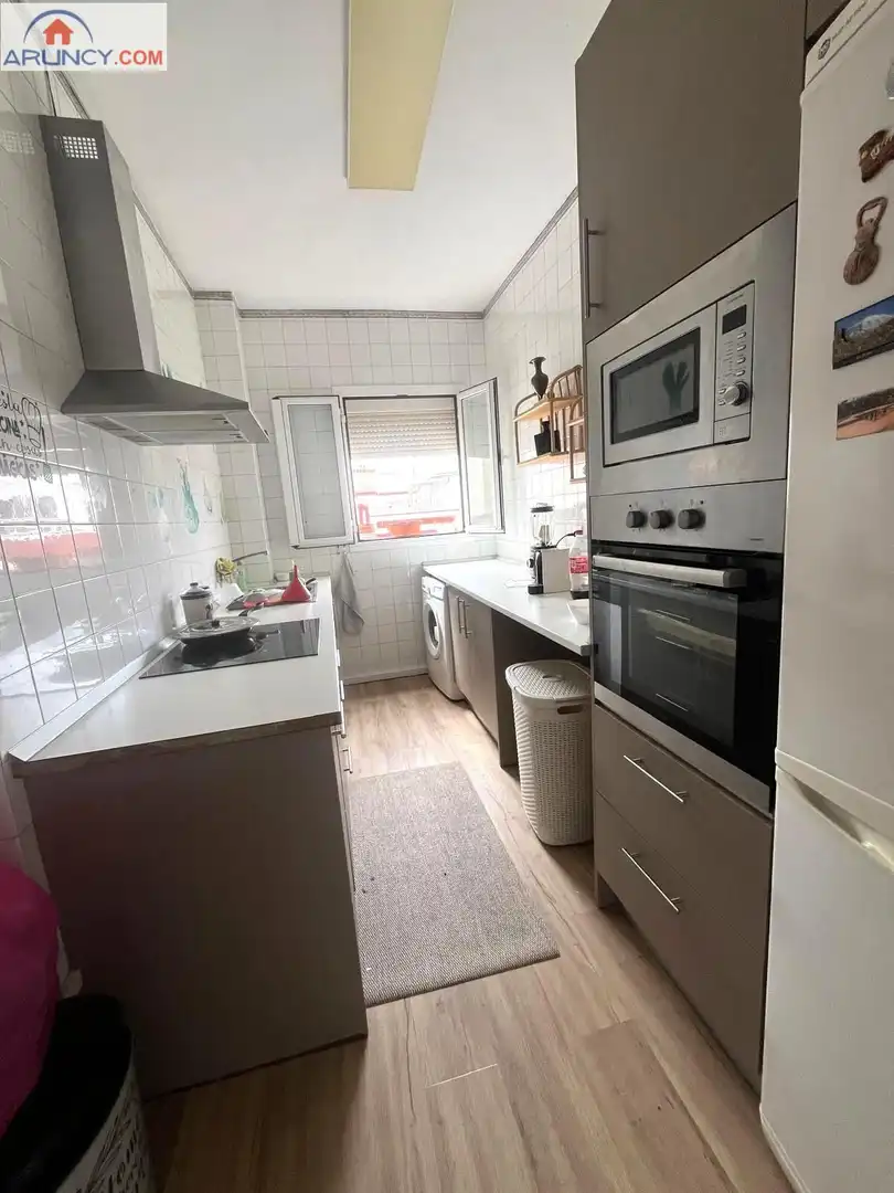 Cocina de Piso en venta en Alcalá de Guadaira con Aire acondicionado, Terraza y Trastero