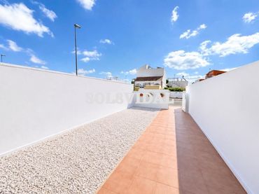 Bungalow con balcón en venta en Calle mazarron  en  jeron.-avileses