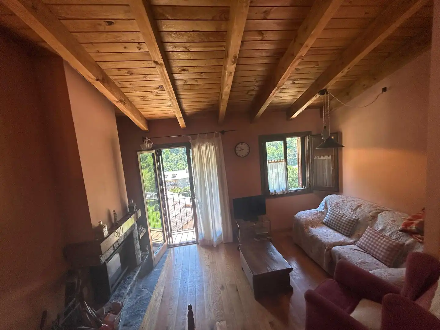 Wohnzimmer von Wohnungen zum Verkauf in Setcases mit Möbliert