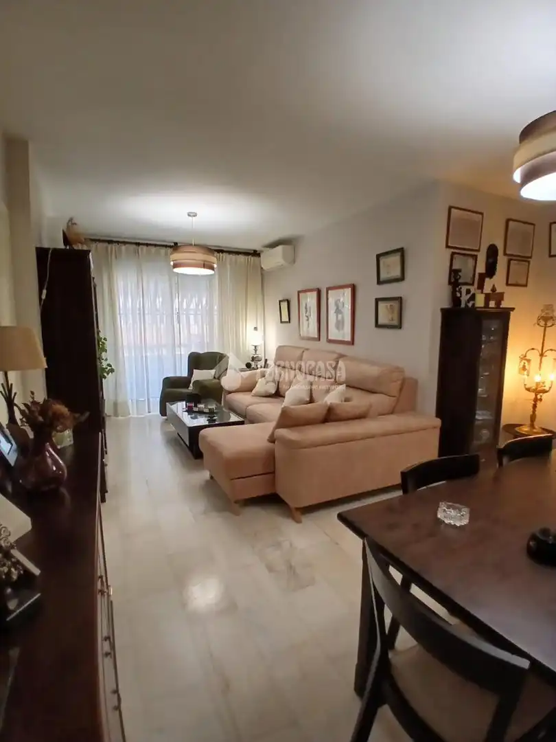 Sala de estar de Piso en venta en Sevilla con Aire acondicionado, Terraza y Balcón