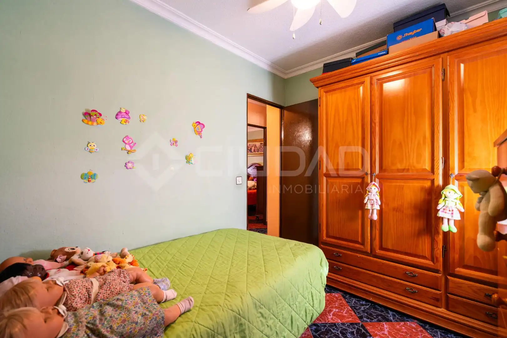 Bedroom of Flat for sale in Sevilla  with Air Conditioner