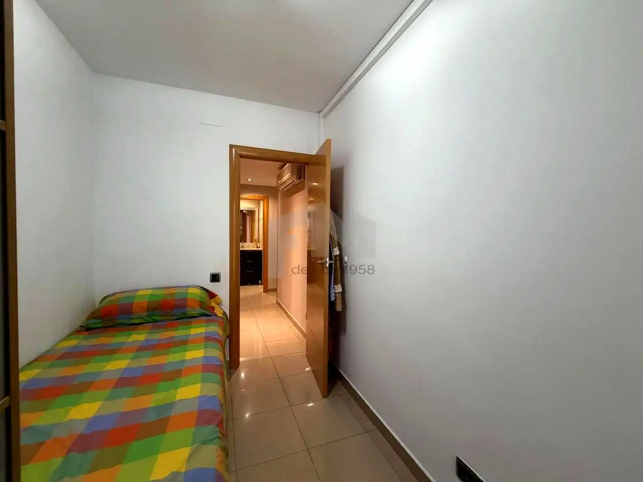 Bedroom of Flat for sale in Barcelona  with Air Conditioner and Balcony