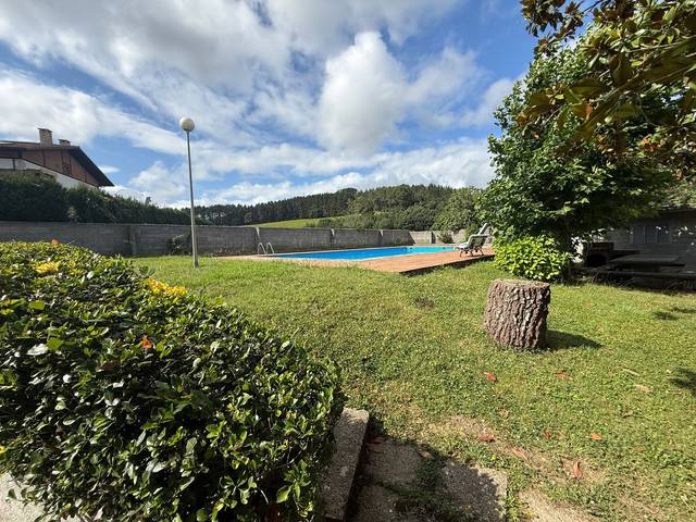 Casa-chalet en Venta en Larrabetzu