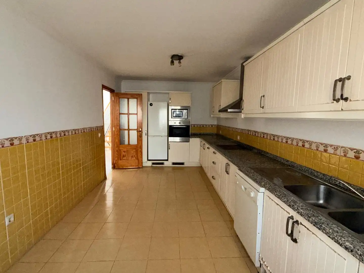 Cocina de Casa adosada en venta en Mijas con Jardín privado, Terraza y Trastero