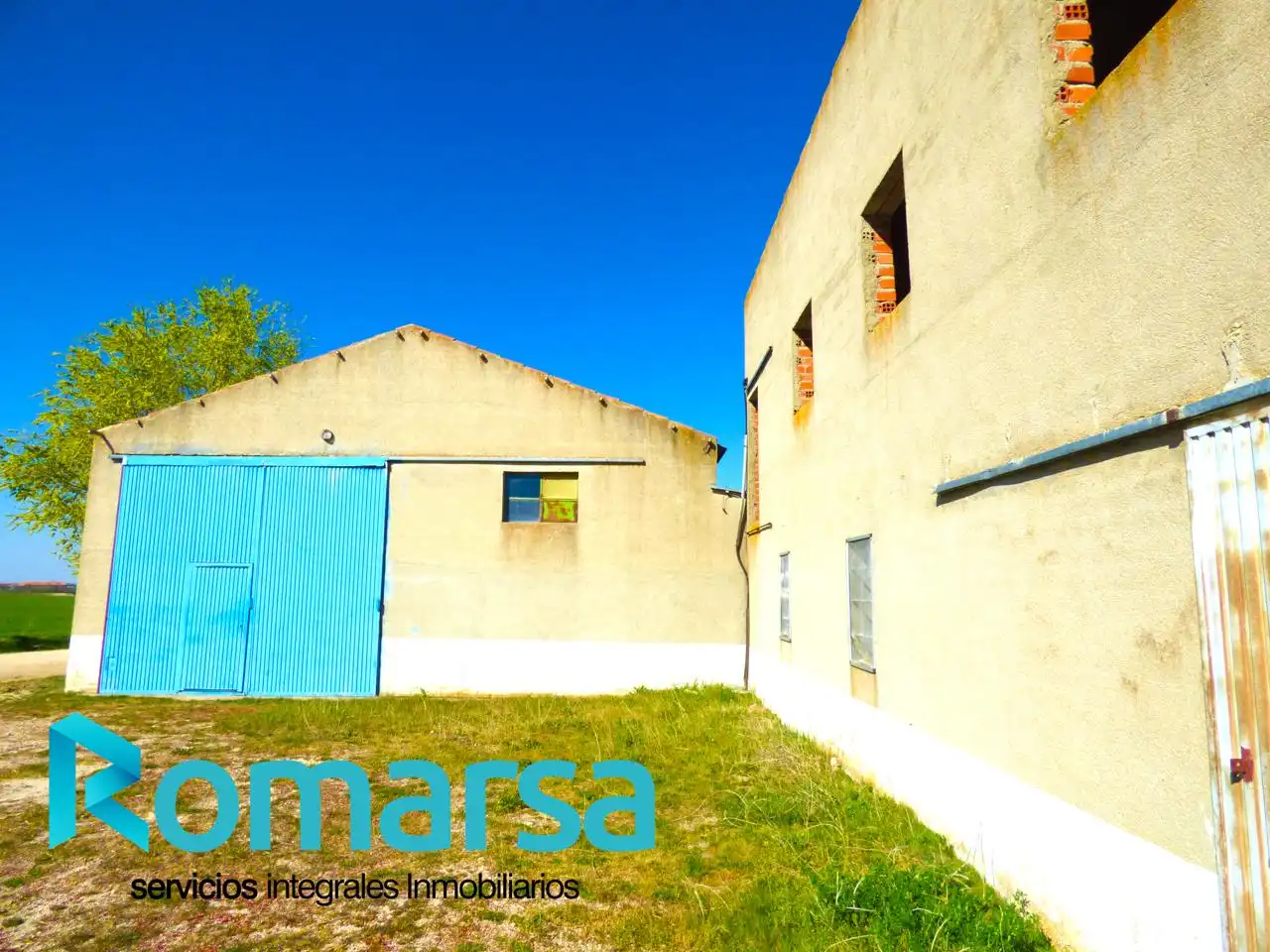 Industrial buildings for sale in Crespos, Ávila