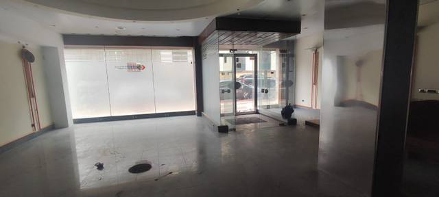 Local comercial en Venta en Parque San Francisco - Uría