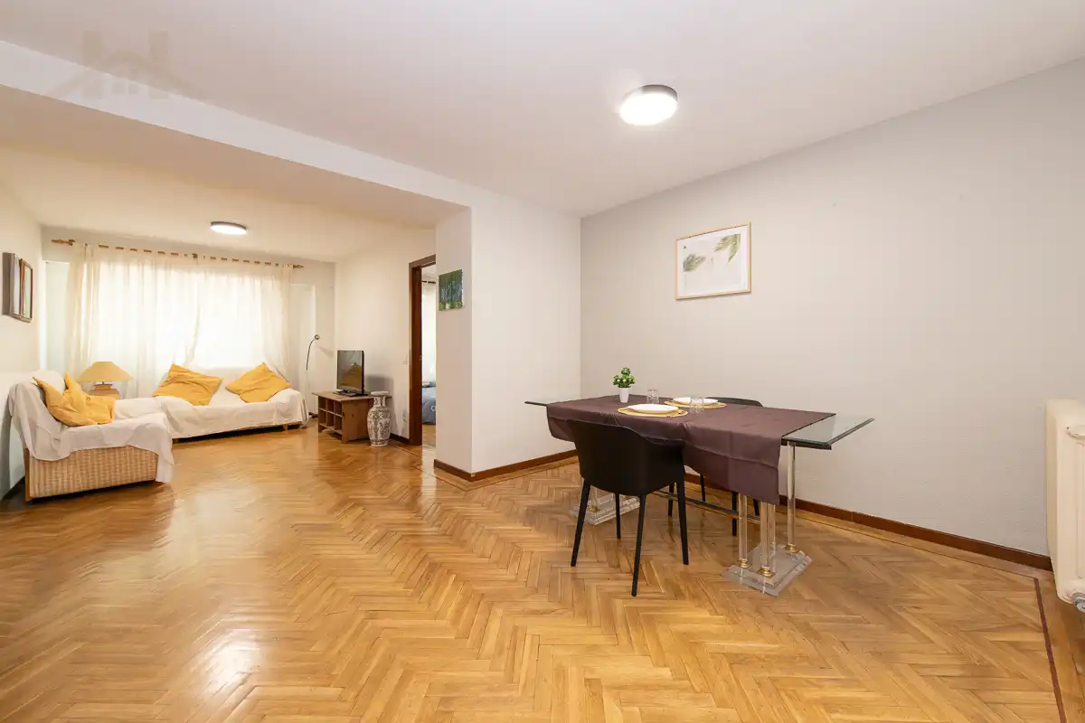 Sala de estar de Piso en venta en San Sebastián de los Reyes con Calefacción y Piscina comunitaria