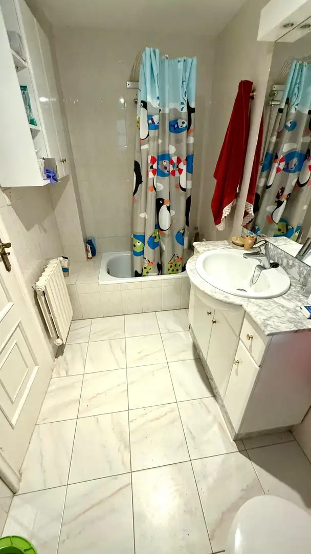Bathroom of Country homes for sale in Toén  with Heating, Private garden and Storage room
