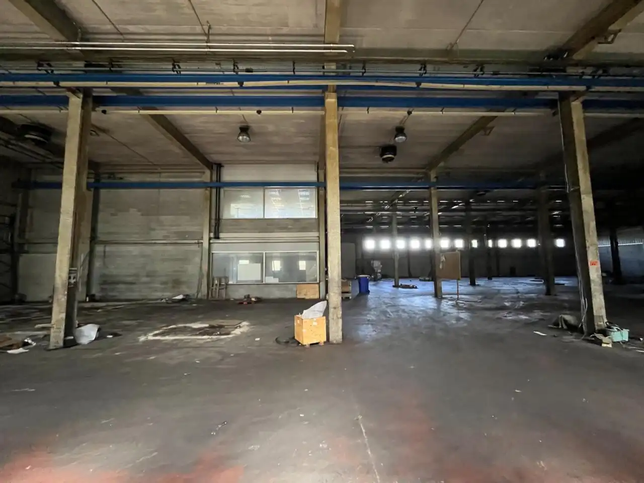 Nave industrial en venta en Manlleu con Alarma