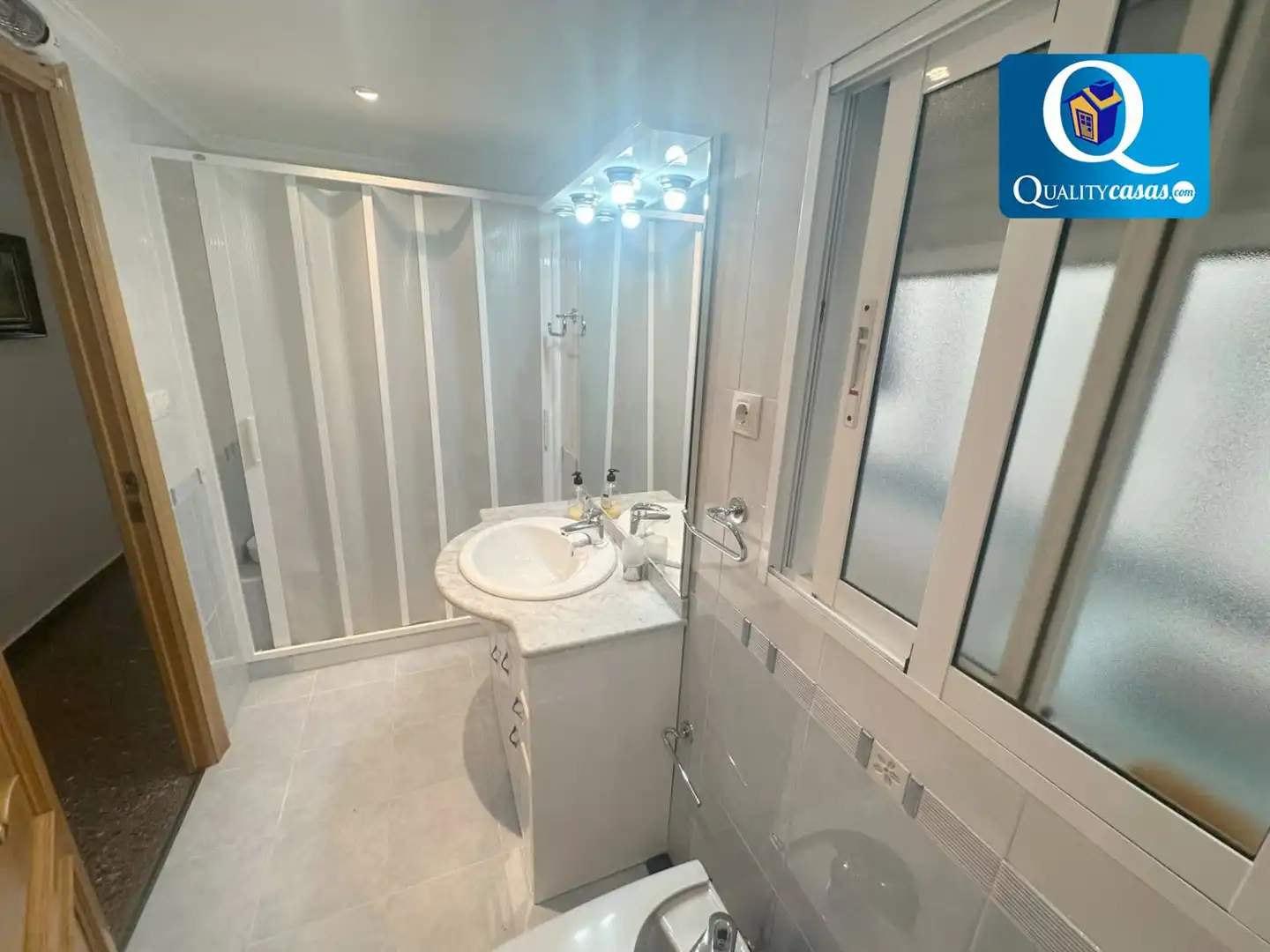 Baño de Apartamento en venta en Jijona / Xixona con Aire acondicionado y Balcón