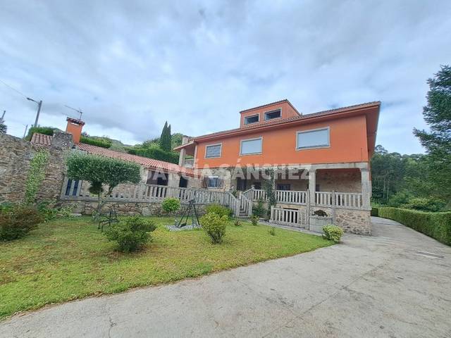 Casa-chalet en Venta en Cures, 22 en Boiro