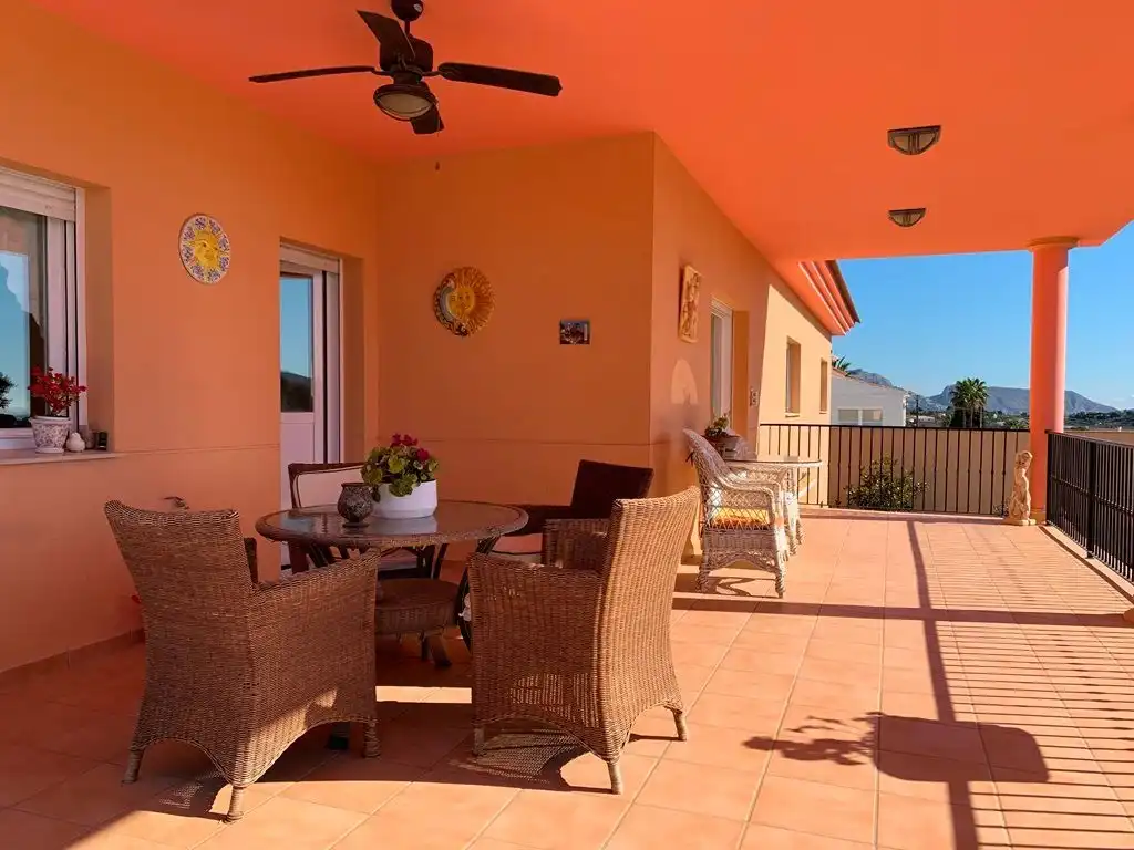Terrace of Houses for sale in L'Alfàs del Pi  with Air Conditioner, Heating and Private garden