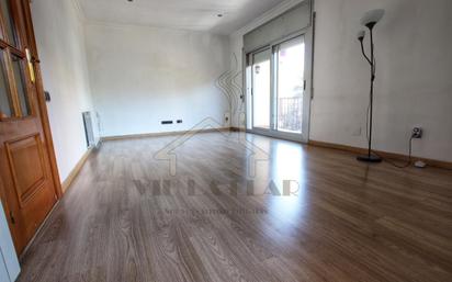 Living room of Flat for sale in Mataró  with Heating, Terrace and Balcony