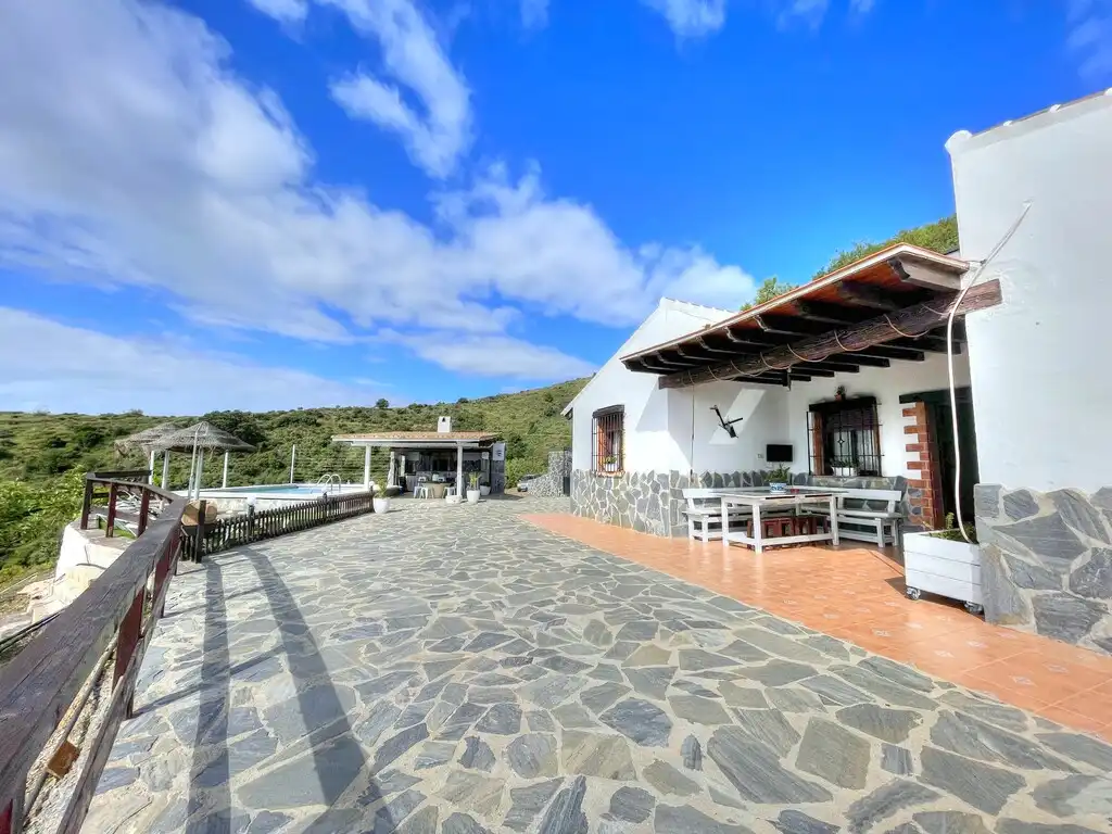 Casa rústica con piscina en venta en El Borge, imagen 28