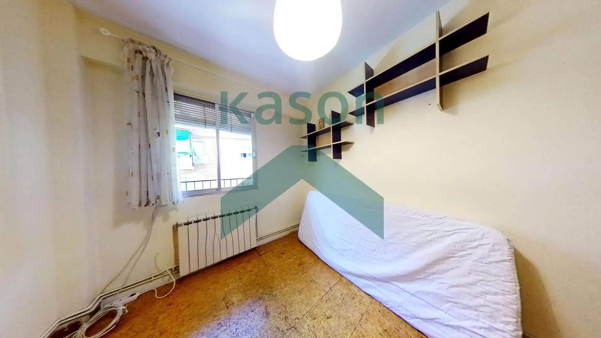Habitación de Piso en venta en Madrid con Calefacción, Terraza y Trastero
