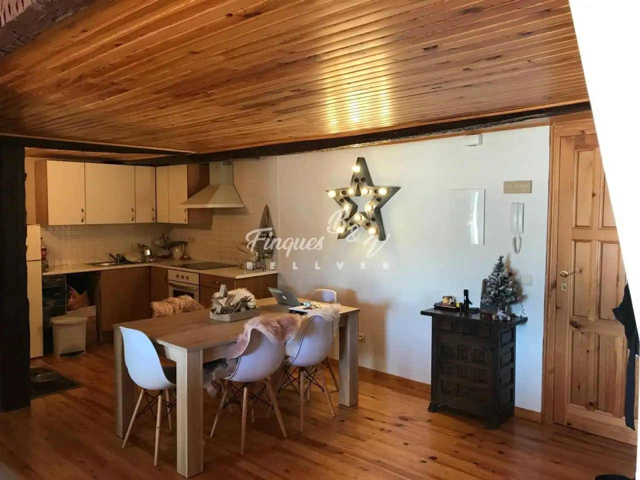 Dining room of Flat for sale in Bourg - Madame  with Heating, Parquet flooring and Furnished