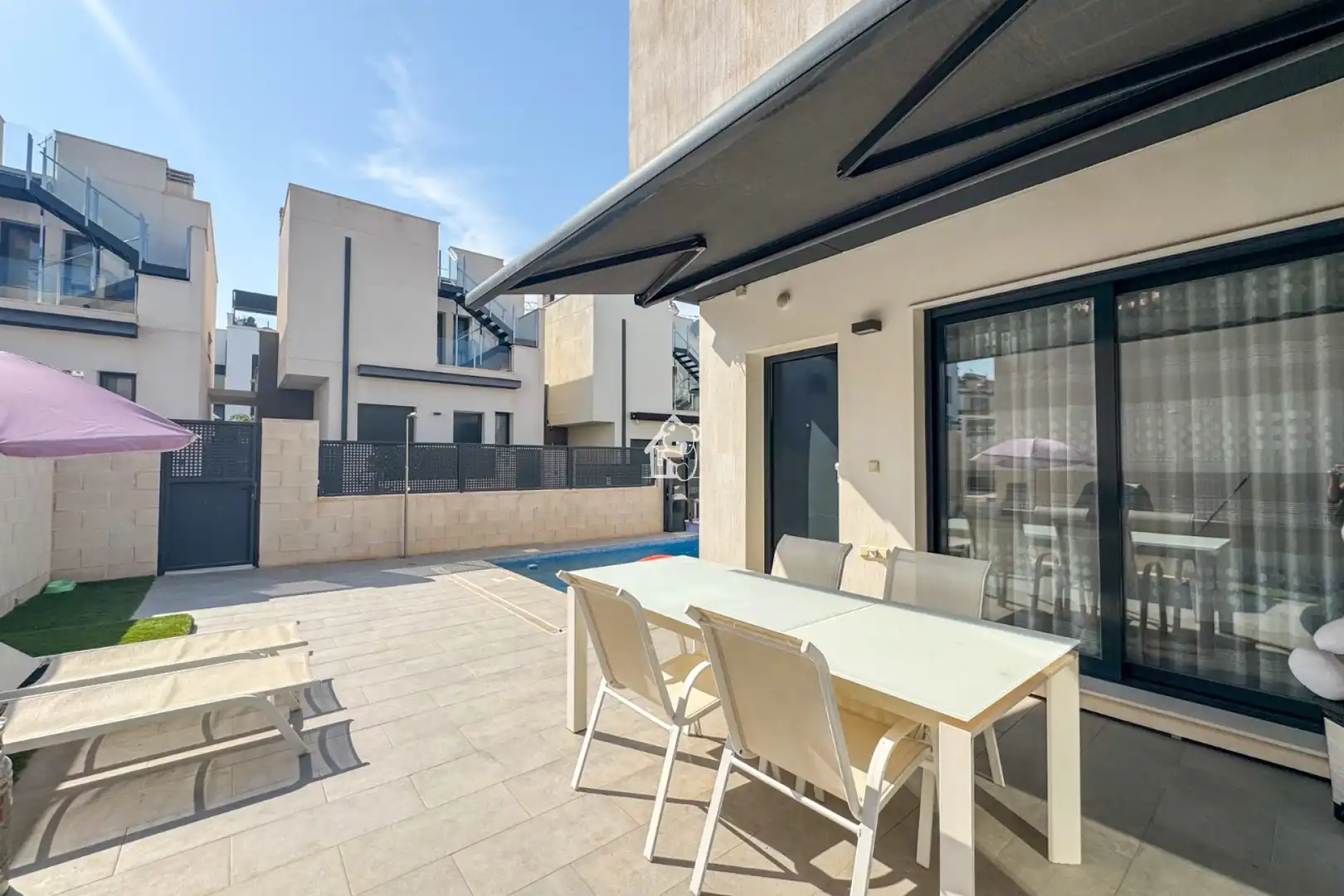 Houses for rent in Los Almendros