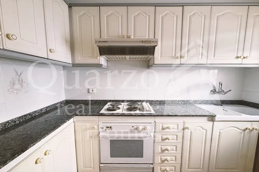 Cocina de Piso en venta en Valencia con Calefacción y Balcón
