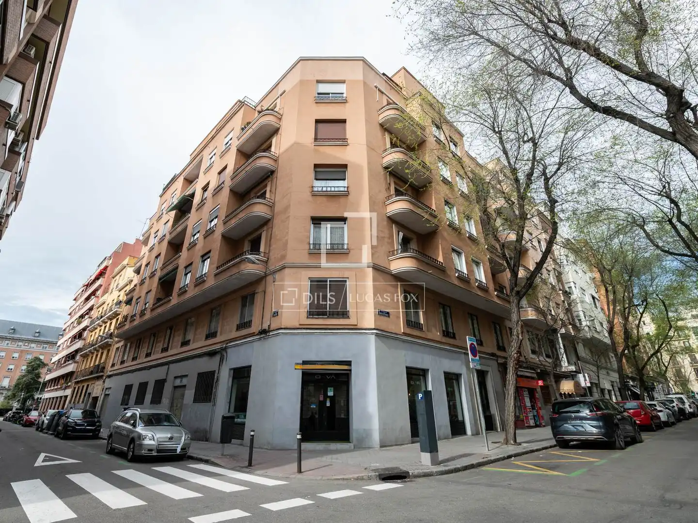 Vista exterior de Pis en venda en Madrid amb Aire condicionat, Calefacció i Parquet