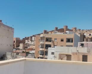 Vista exterior de Casa o xalet en venda en  Almería Capital amb Aire condicionat, Terrassa i Traster