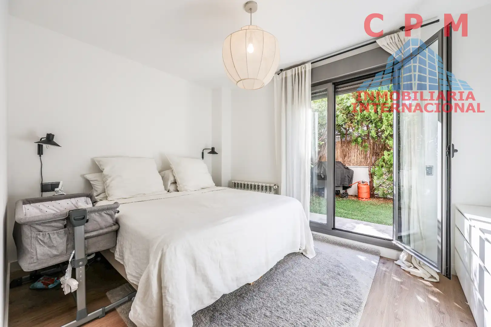 Bedroom of Flat for rent in Madrid  with Air Conditioner, Heating and Parquet flooring