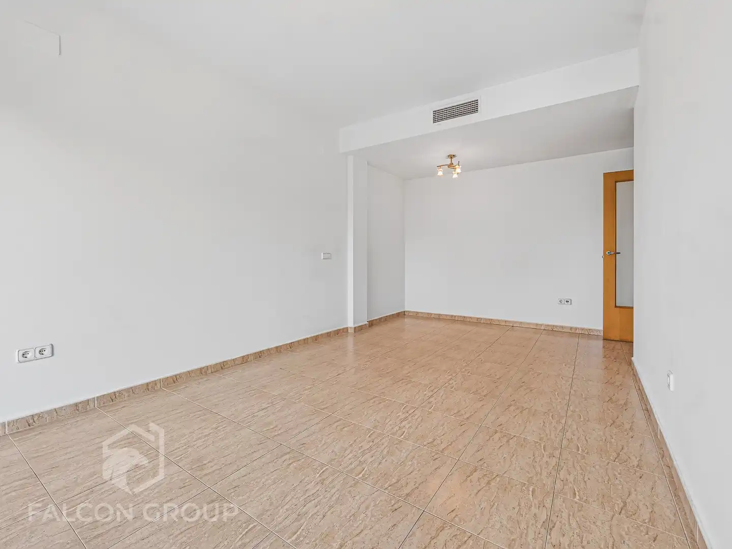 Habitación de Piso en venta en Vilanova i la Geltrú con Trastero y Balcón