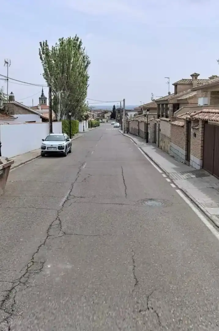 Chalet con terraza en venta en Villa del Prado, imagen 3