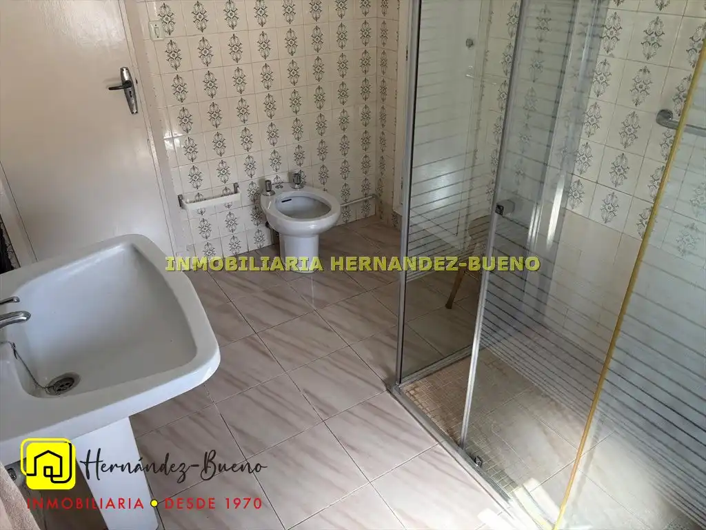 Bathroom of Houses for sale in La Fuente de San Esteban   with Heating and Terrace