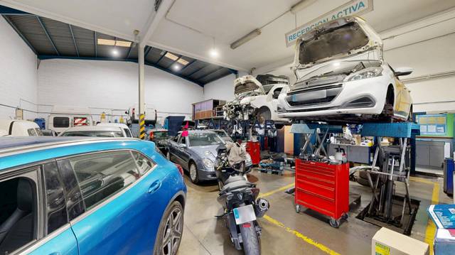 Nave industrial en Venta en Calle de la Ebanistería en Babel