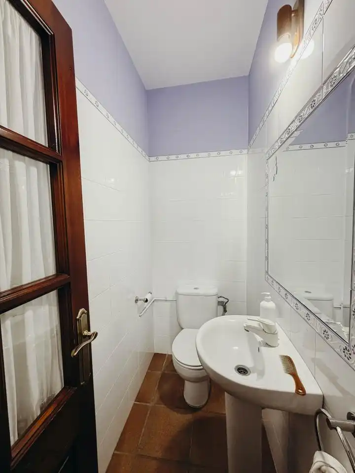Baño de Casa o chalet en venta en Arcos de la Frontera con Aire acondicionado, Jardín privado y Terraza