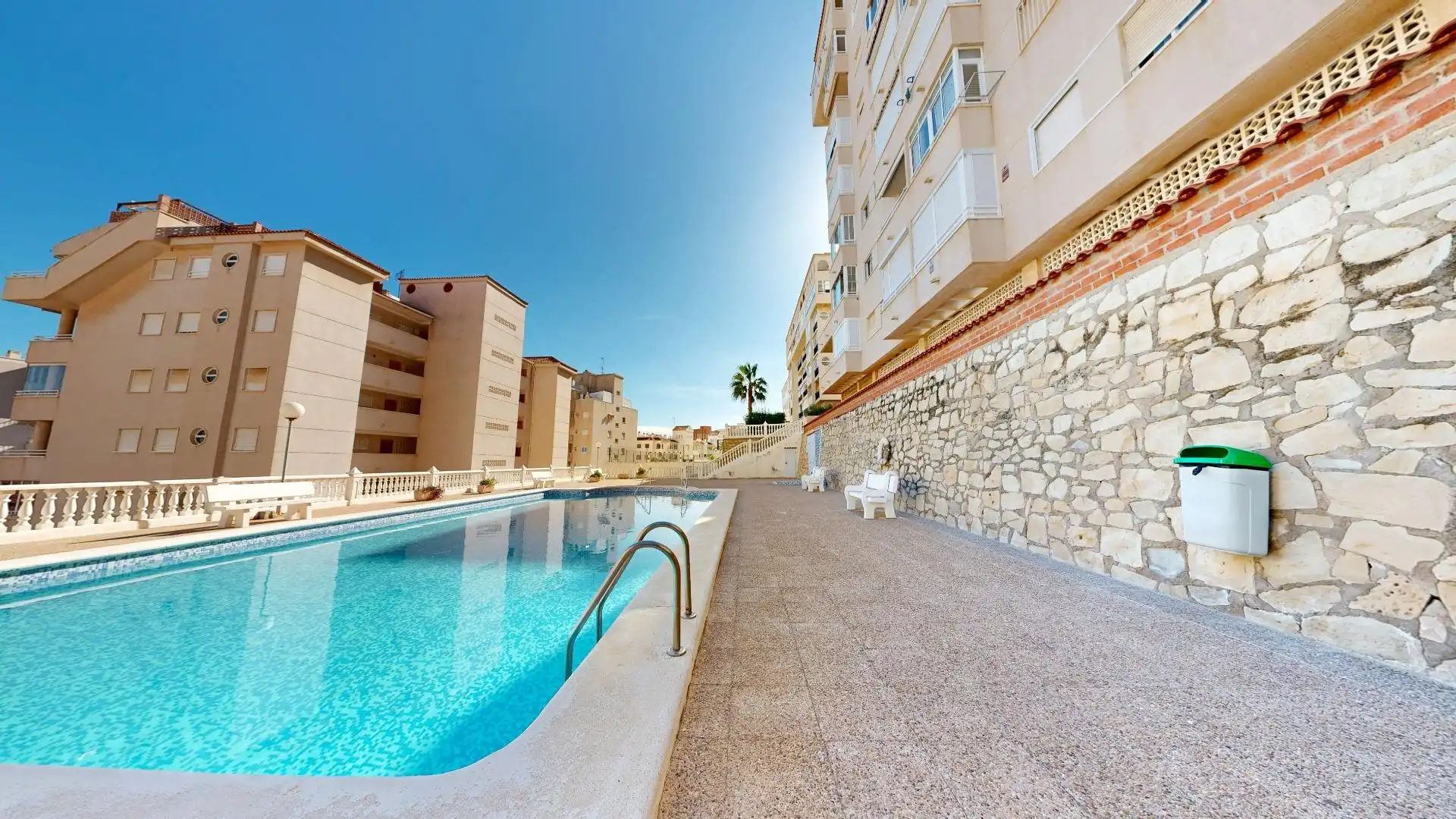 Piscina de Apartament de lloguer en Elche / Elx amb Aire condicionat, Calefacció i Terrassa