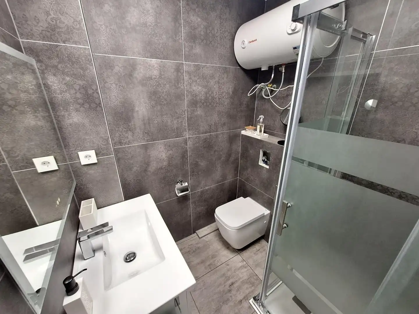 Bany de Estudi en venda en Torrevieja amb Aire condicionat, Jardí privat i Terrassa