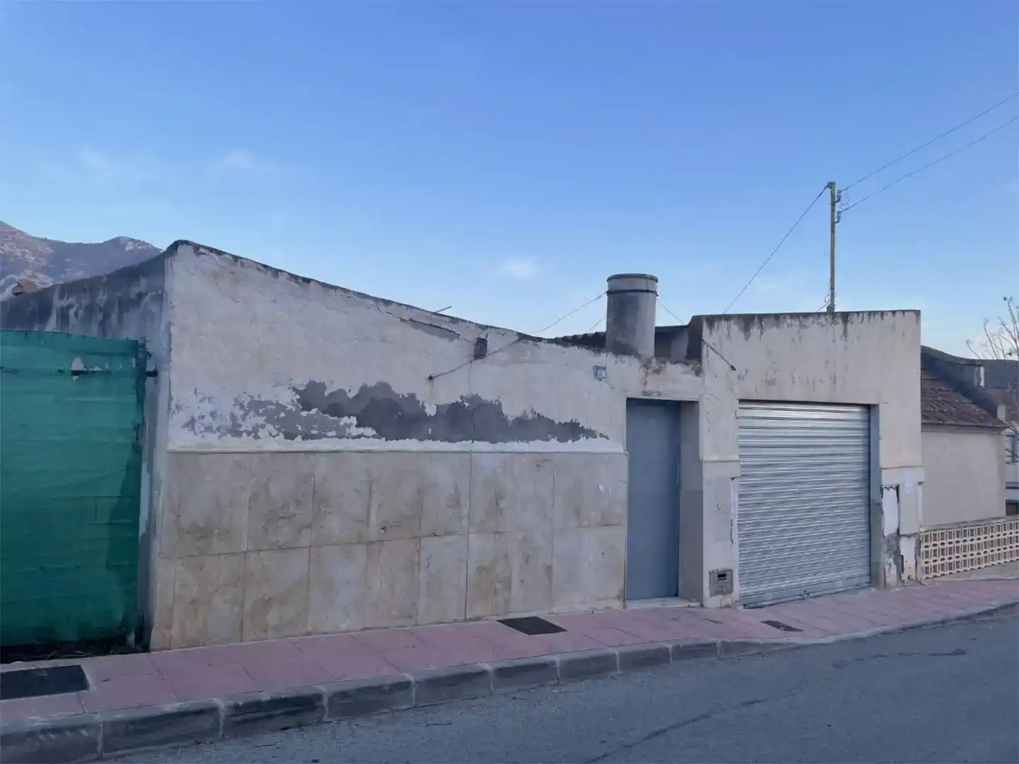 Außenansicht von Garage zum Verkauf in Algueña
