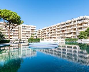Swimming pool of Flat for sale in Salou  with Air Conditioner, Heating and Private garden