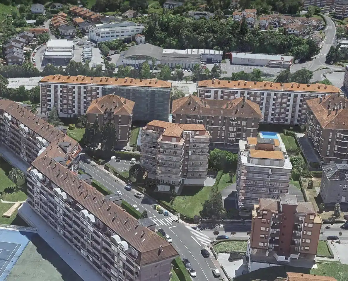Vista exterior de Pis en venda en Castro-Urdiales amb Calefacció, Terrassa i Traster
