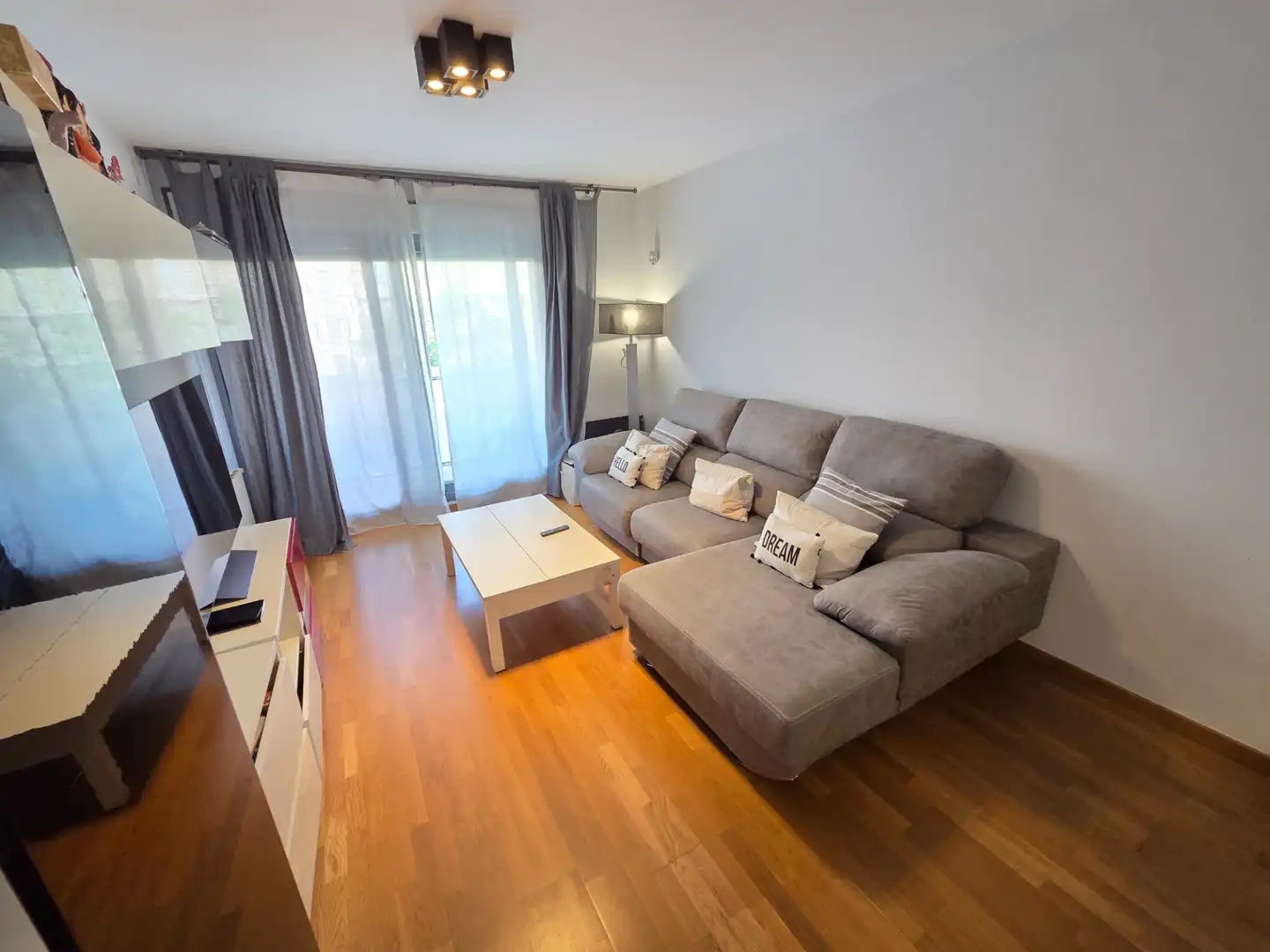 Wohnzimmer von Wohnung zum Verkauf in Vilafranca del Penedès mit Klimaanlage, Heizung und Parkett