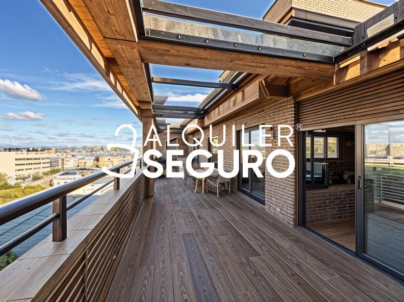 Terrassa de Àtic de lloguer en  Madrid Capital amb Aire condicionat, Calefacció i Terrassa