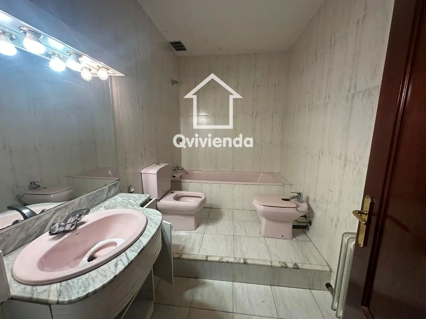 Baño de Casa adosada en venta en Santa Perpètua de Mogoda con Trastero