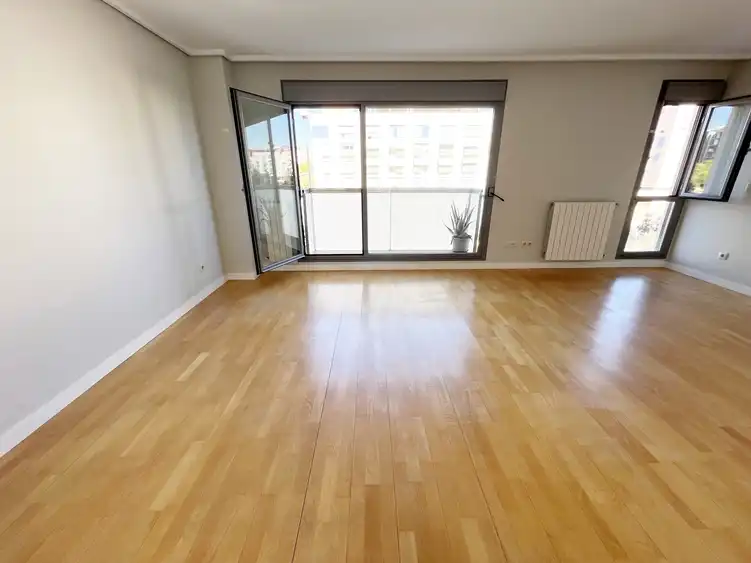 Piso de alquiler en Calle de Toques, Las Tablas