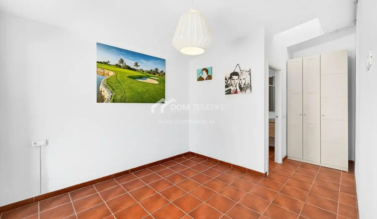 Casa o chalet en venta en Arona con Terraza, Piscina y Amueblado