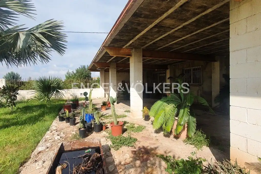Außenansicht von Wohnung zum Verkauf in Valencia mit Privatgarten