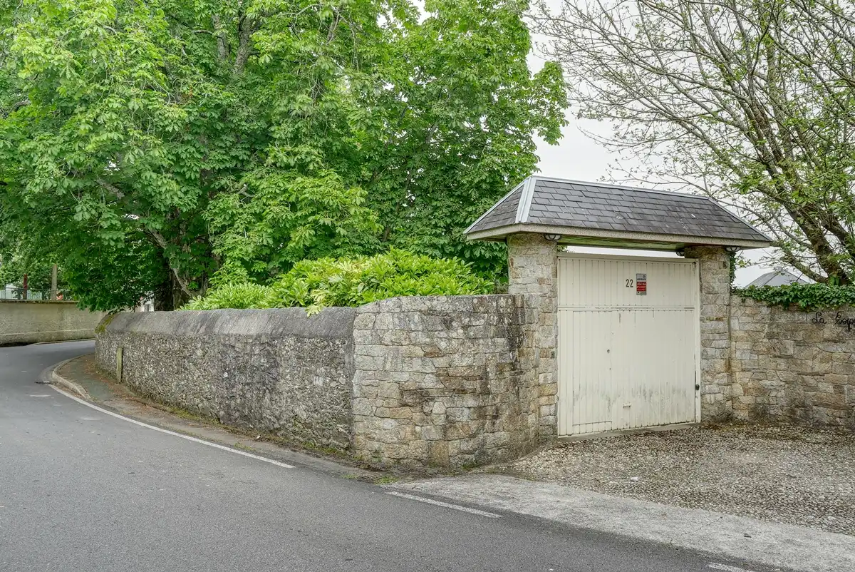 Vista exterior de Casa o xalet en venda en Sada (A Coruña) amb Calefacció, Jardí privat i Parquet