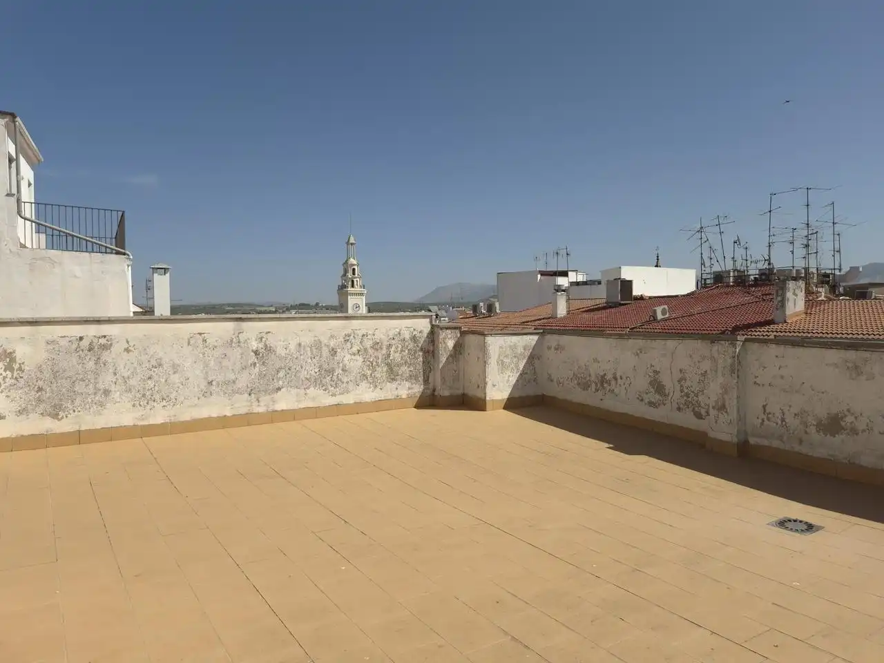 Terraza de Piso de alquiler en Lucena con Aire acondicionado, Terraza y Amueblado
