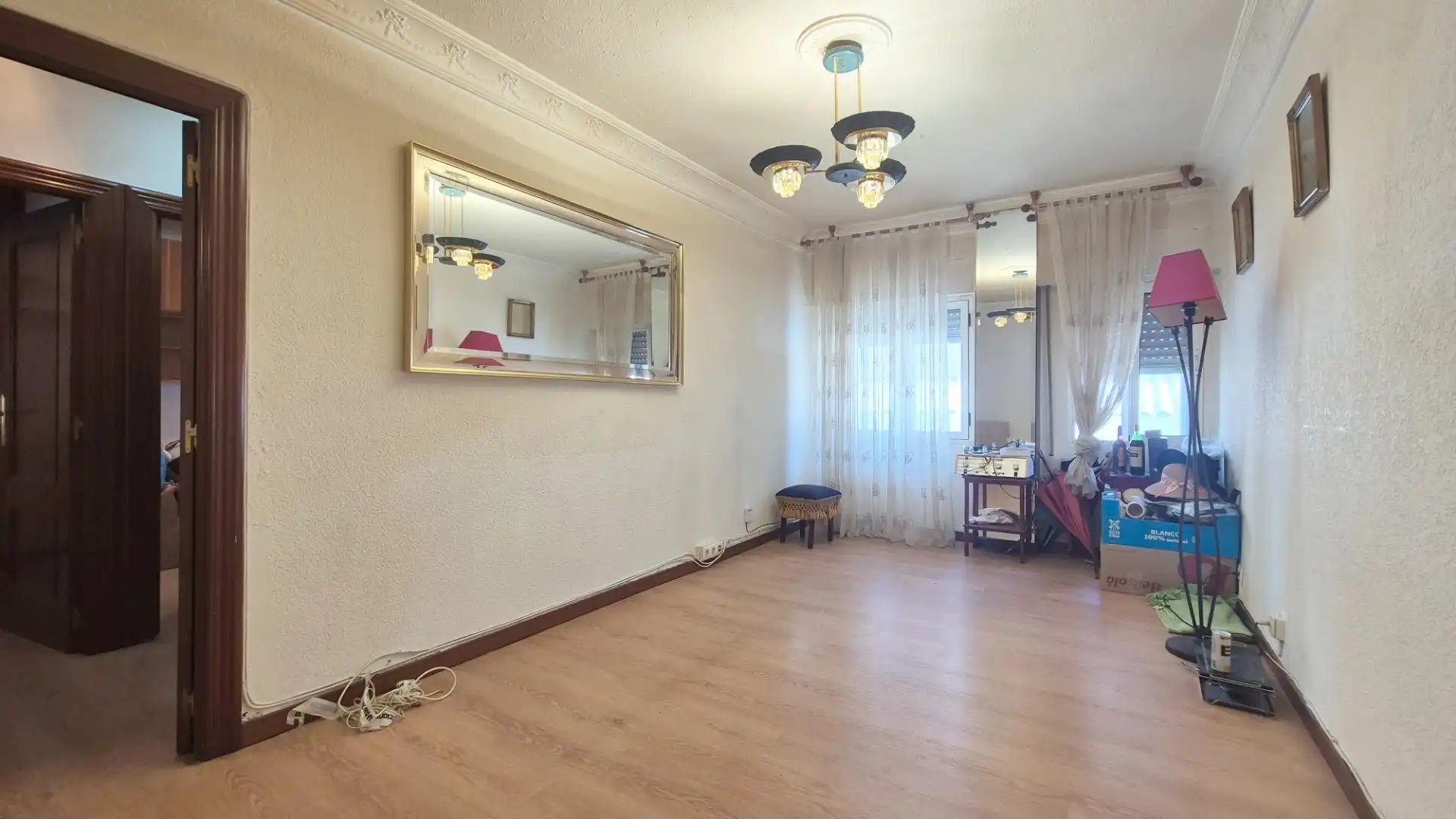 Sala d'estar de Pis en venda en Salamanca amb Calefacció i Balcó