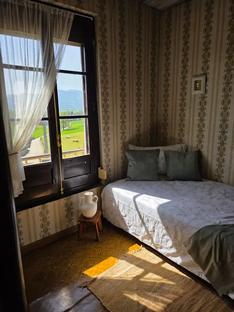 Habitación de Casa o chalet en venta en Nava con Piscina